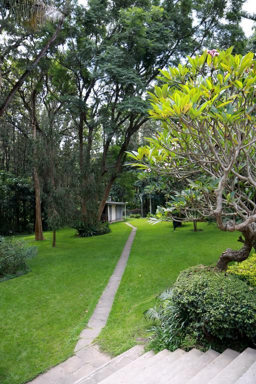 Equator Hotel Arusha Exterior photo