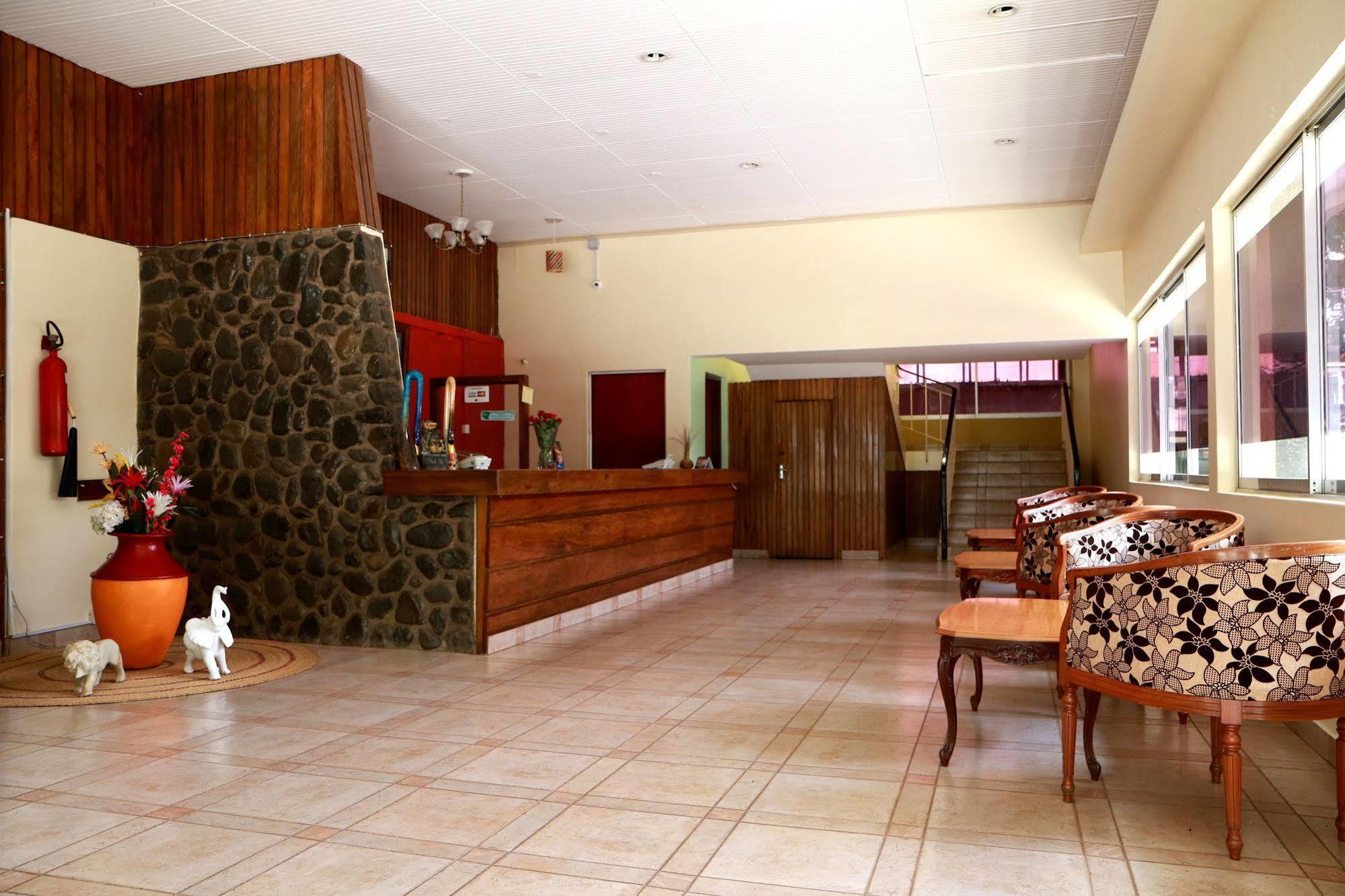 Equator Hotel Arusha Exterior photo